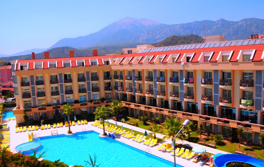 HOTEL CAMYUVA BEACH 4* / Hoteli 4*