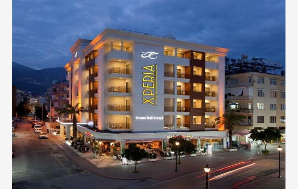 XPERIA GRAND BALI 4* / Hoteli 4*
